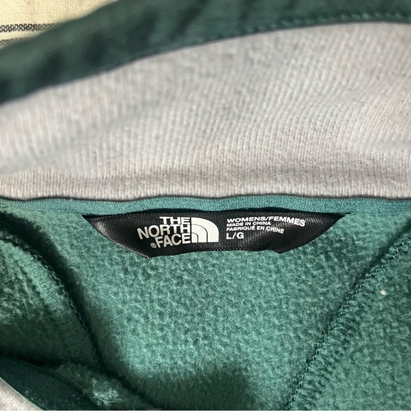 The North Face Women’s Forest Green Full Zip Up  Jacket - Picture 3 of 4